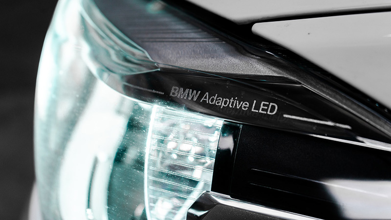Reflektory adaptive LED BMW