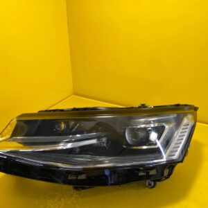 Reflektor Lampa LEWA PRZEDNIA VW T7 MATRIX