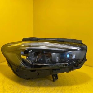 Reflektor LAMPA PRAWA MERCEDES B-KLASA W247 18+FULL LED