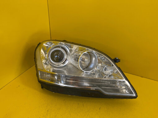 Reflektor Lampa PRAWA Mercedes ML W164 05-08