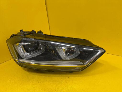 Reflektor LAMPA PRAWA VW GOLF SPORTSVAN BI-XENON 517941034B