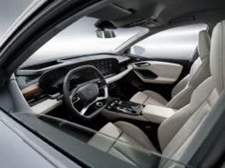 Audi Q6 E-Tron - spojrzenie w przyszłość zrównoważonych wnętrz nasyconych technologią_03
