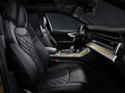Audi Q8 2024 - Odsłonięcie unowocześnionej estetyki i najwyższej klasy innowacji technologicznych_05