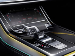 Audi Q8 2024 - Odsłonięcie unowocześnionej estetyki i najwyższej klasy innowacji technologicznych_07
