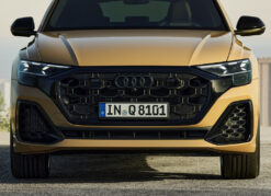 Audi Q8 2024 - Odsłonięcie unowocześnionej estetyki i najwyższej klasy innowacji technologicznych_maska-przod