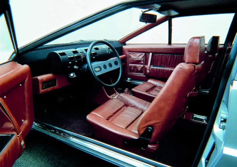 Nowa definicja elegancji - hołd Italdesign dla koncepcji Audi Asso di Picche z 1973 roku_11