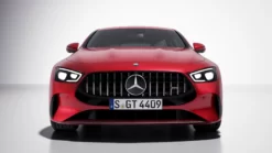 Ulepszone 4-drzwiowe coupe Mercedes-AMG GT zaprezentowane w Europie - spojrzenie w przyszłość_02