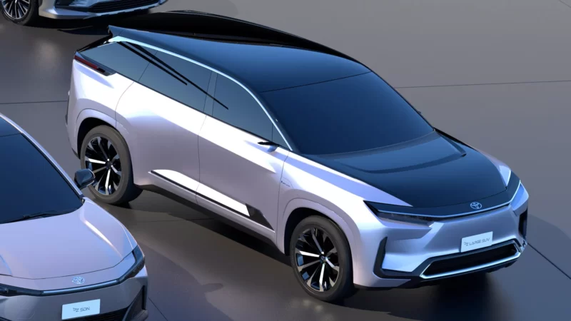 Prezentacja Toyoty bZ5x 2025 - czego można się spodziewać po wyprodukowanym w USA trzyrzędowym elektrycznym SUV-ie_03