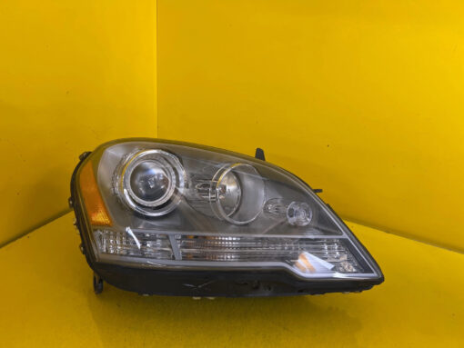 Reflektor Lampa PRAWA Mercedes ML W164 05-08 BI Xenon USA