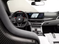 Dodatkowa moc i nowe reflektory w BMW M4 2025 po faceliftingu_09