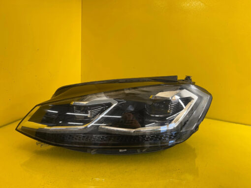 Reflektor LAMPA LEWA VW GOLF VII LIFT FULL LED 5G1941081D