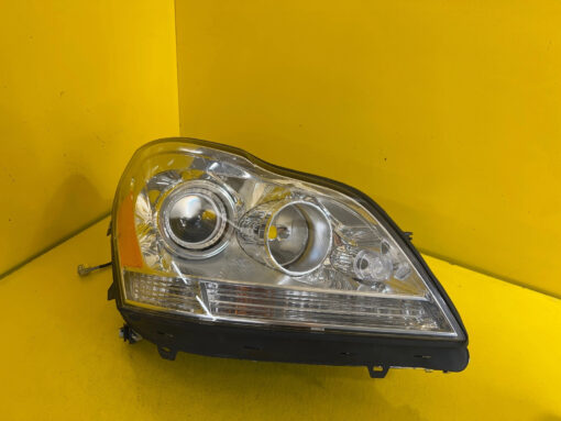 Reflektor Lampa PRAWA Mercedes ML W164 05-08 BI Xenon USA A1648204461