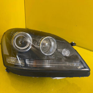 Reflektor Lampa Prawa VW CADDY 04-06 TOURAN 1T0 BI XENON