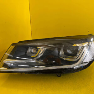Reflektor VW PASSAT B8 HALOGEN PRAWY PRZÓD 3G0941700 LED