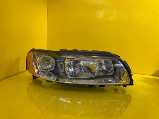 Reflektor LAMPA PRAWA Volvo S60 I V70 II LIFT 30698848 XENON