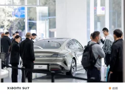 Elektryczny sedan Xiaomi SU7 będzie kosztować o połowę mniej niż Porsche Taycan