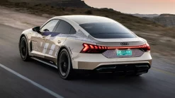 Audi E-Tron GT 2025 - Kompleksowa zapowiedź i ekscytujące nowe dodatki-2025-Audi-E-Tron-GT-Prototype-25s