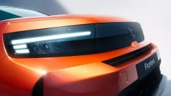 Debiut nowego Opla Frontera z opcjami pojazdów elektrycznych i miękkiej hybrydy-Reflektory-przód-Opel-Frontera-5