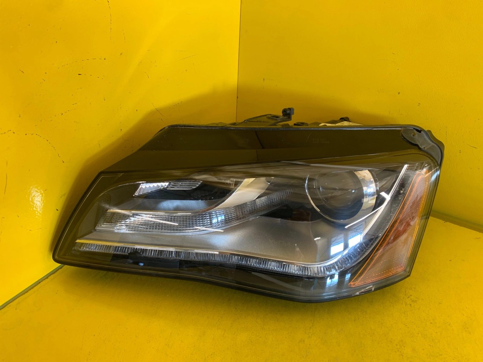 Reflektor Lampa lewa AUDI A8 D4 xenon led USA 4H0941029 Autolamps Reflektor Lampa lewa AUDI A8 D4 xenon led USA 4H0941029