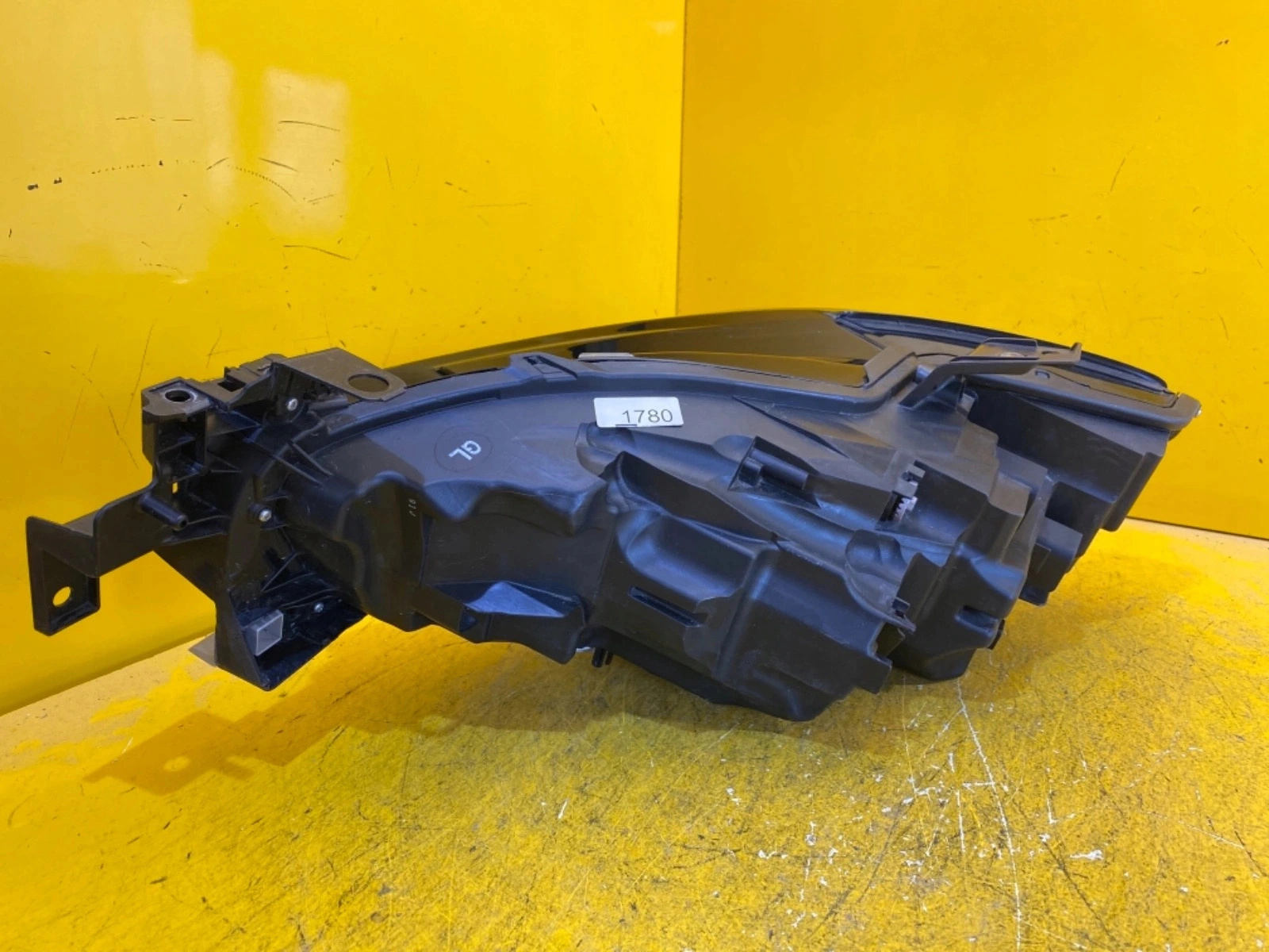 Reflektor LAMPA PRAWA MAZDA 6 FULL LED 18-21 GL Autolamps 2 Reflektor LAMPA PRAWA MAZDA 6 FULL LED 18-21 GL