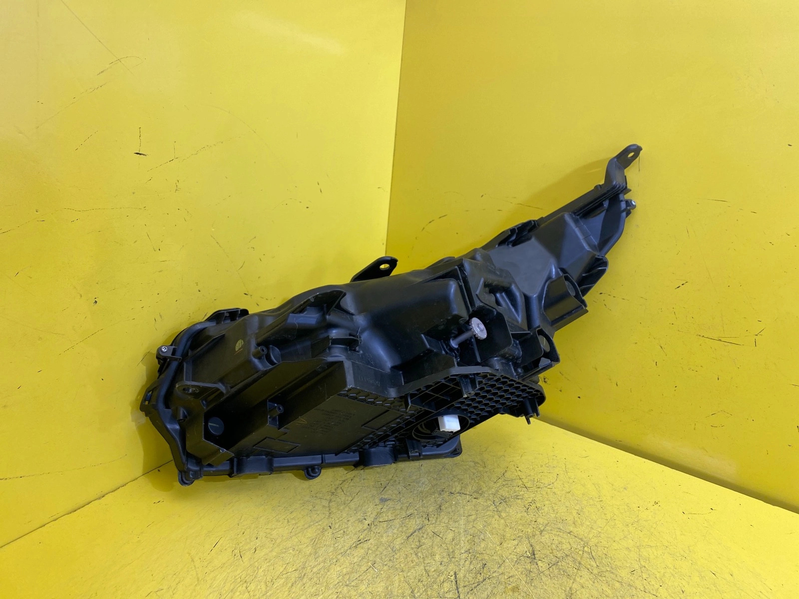 Reflektor LEXUS NX LIFT 2018+ LAMPA PRAWA LED Autolamps 3 Reflektor LEXUS NX LIFT 2018+ LAMPA PRAWA LED