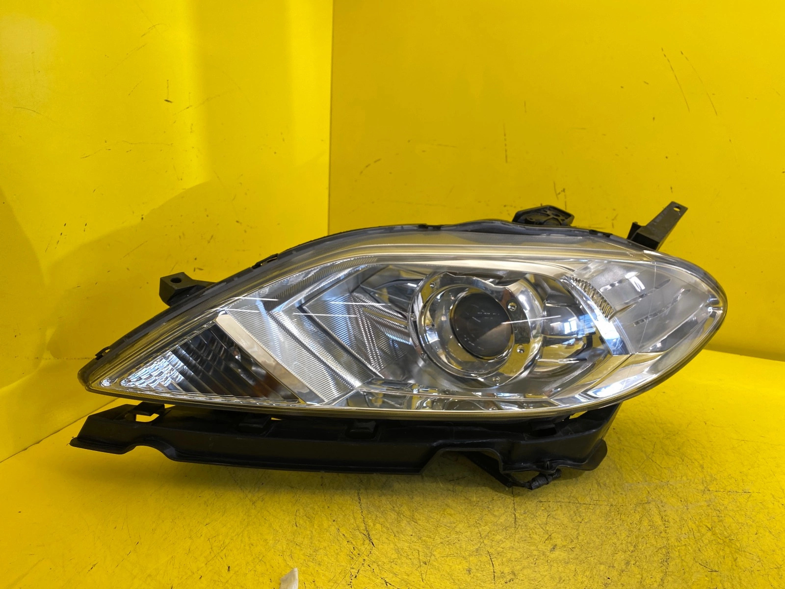 Reflektor Lampa Lewa HONDA HR-V 2015-2018 Xenon Autolamps Reflektor Lampa Lewa HONDA HR-V 2015-2018 Xenon