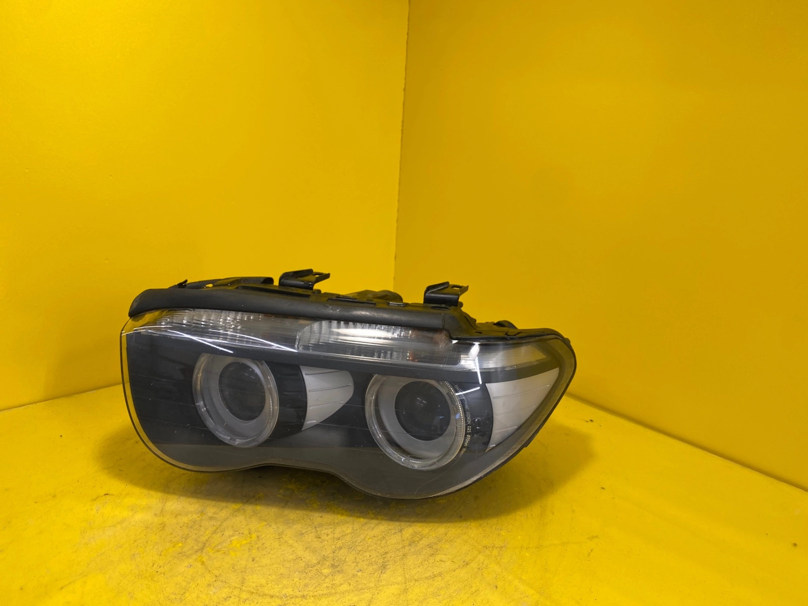 Reflektor LAMPA LEWA PRZEDNIA BMW 7 E38 Autolamps Reflektor LAMPA LEWA PRZEDNIA BMW 7 E38