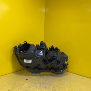 Reflektor LAMPA LEWA PRZEDNIA BMW 7 E38