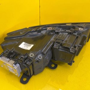 Reflektor Lampa Lewa Audi A8 D3 Lift Xenon H7 4E0941003BQ nieskrętna
