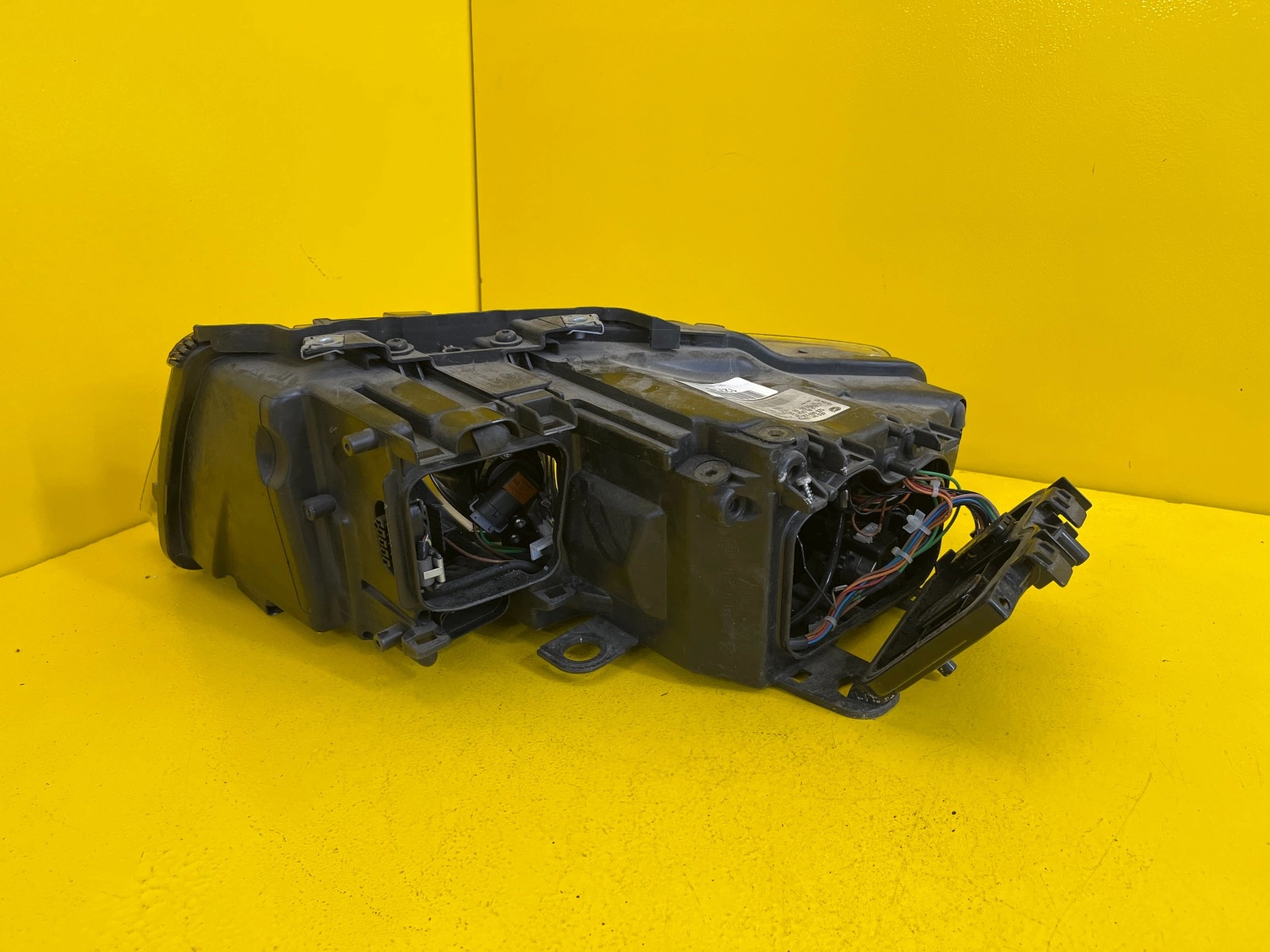 Reflektor Lampa Prawa Audi A8 D3 Xenon LIFT EU H7 4E0941004BR Skrętna Autolamps 3 Reflektor Lampa Prawa Audi A8 D3 Xenon LIFT EU H7 4E0941004BR Skrętna