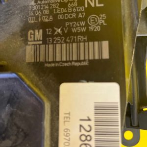 Reflektor Lampa Prawa OPEL ZAFIRA B BI-XENON