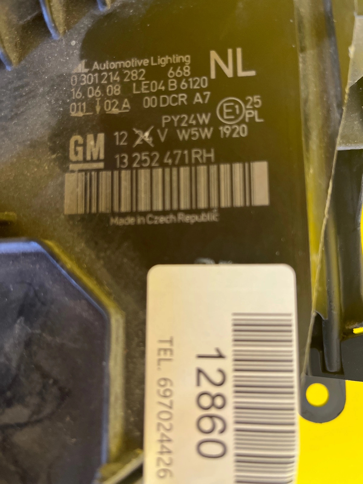 Reflektor Lampa Prawa OPEL ZAFIRA B BI-XENON Autolamps 2 Reflektor Lampa Prawa OPEL ZAFIRA B BI-XENON