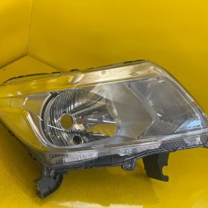 Reflektor Lampa Prawa Nissan NAVARA IV 4