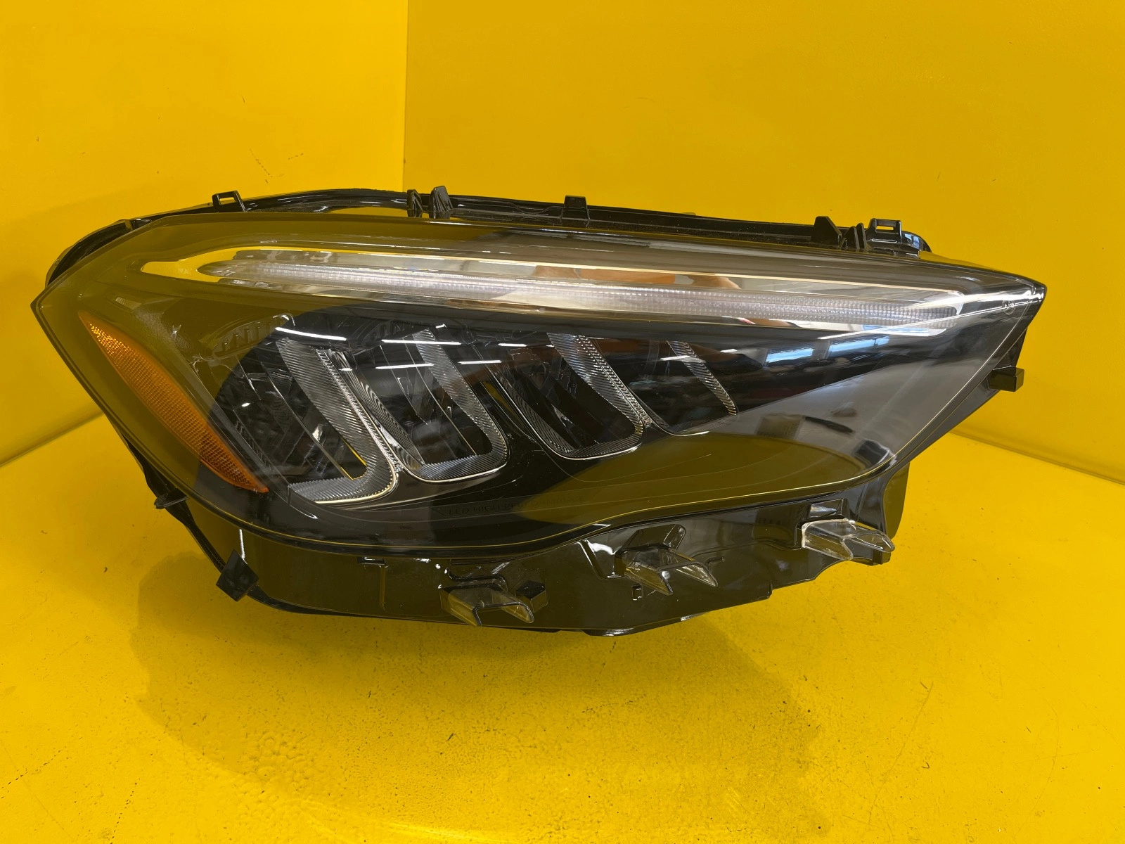 Reflektor Lampa Prawa Mercedes W247 PERFORMANCE USA A2479064004 Autolamps Reflektor Lampa Prawa Mercedes W247 PERFORMANCE USA A2479064004
