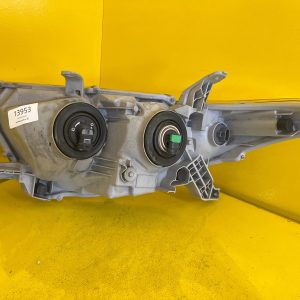 Reflektor Lampa Prawa Toyota Highlander II 11-13