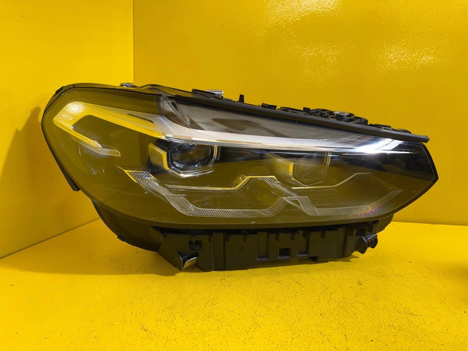 Reflektor BMW X3 G01 X4 G02 LIFT FULL LED LAMPA PRAWA 5A29202-06 Autolamps Reflektor BMW X3 G01 X4 G02 LIFT FULL LED LAMPA PRAWA 5A29202-06