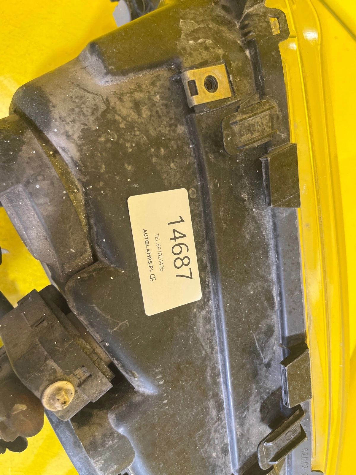 Reflektor Lampa Prawa VOLVO V70 2 II LIFT ZWYKŁA 30698836 Autolamps 2 Reflektor Lampa Prawa VOLVO V70 2 II LIFT ZWYKŁA 30698836