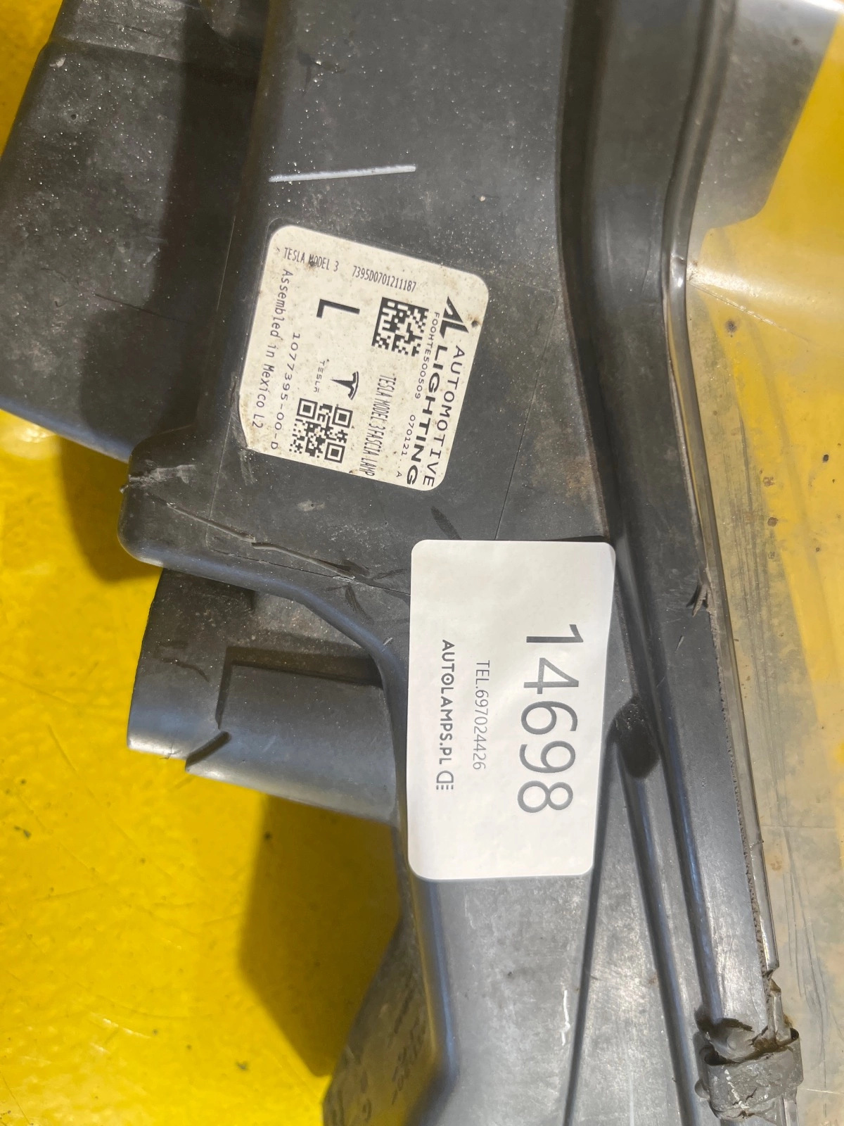 Reflektor LAMPA HALOGEN LEWA TESLA 3 Y 17+ LED DRL Autolamps 2 Reflektor LAMPA HALOGEN LEWA TESLA 3 Y 17+ LED DRL