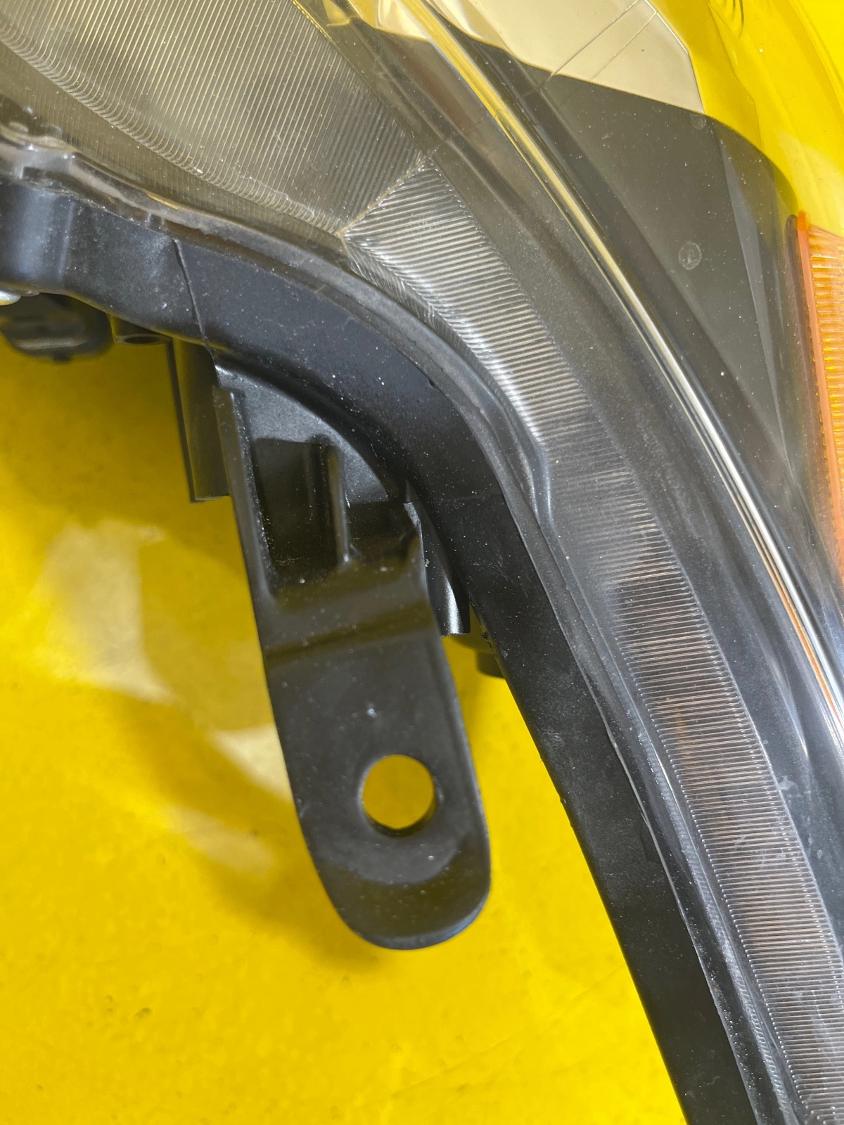 Reflektor Lampa Prawa TOYOTA CAMRY ZWYKŁA CIEMNA Autolamps 4 Reflektor Lampa Prawa TOYOTA CAMRY ZWYKŁA CIEMNA