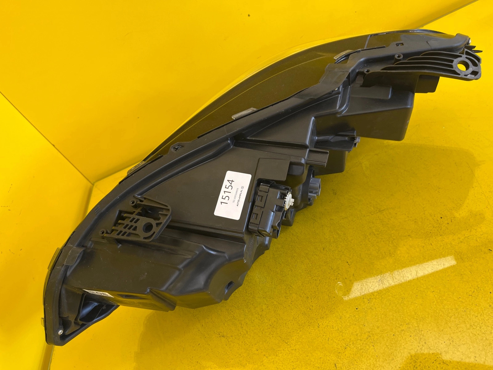 Reflektor LAMPA PRAWA PRZEDNIA HONDA CIVIC XI FULL LED Autolamps 2 Reflektor LAMPA PRAWA PRZEDNIA HONDA CIVIC XI FULL LED