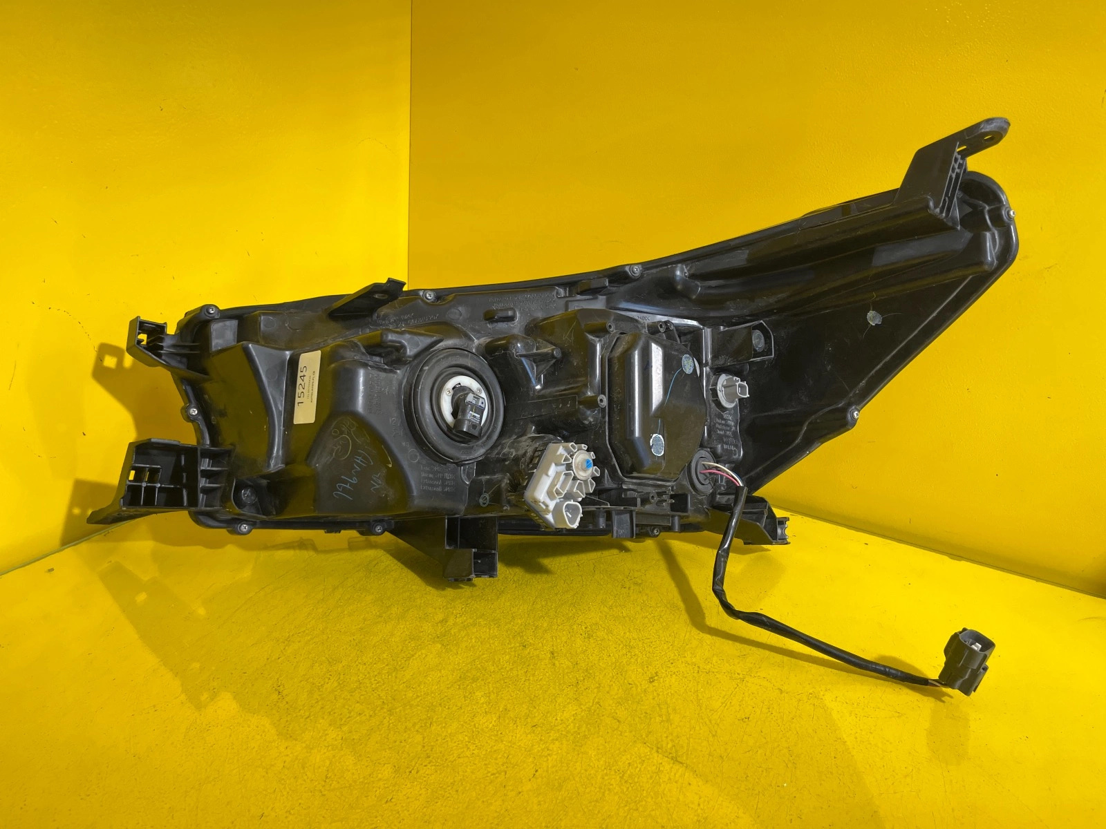 Reflektor Lampa Prawa TOYOTA HILUX FULL LED 16-21 Autolamps 3 Reflektor Lampa Prawa TOYOTA HILUX FULL LED 16-21