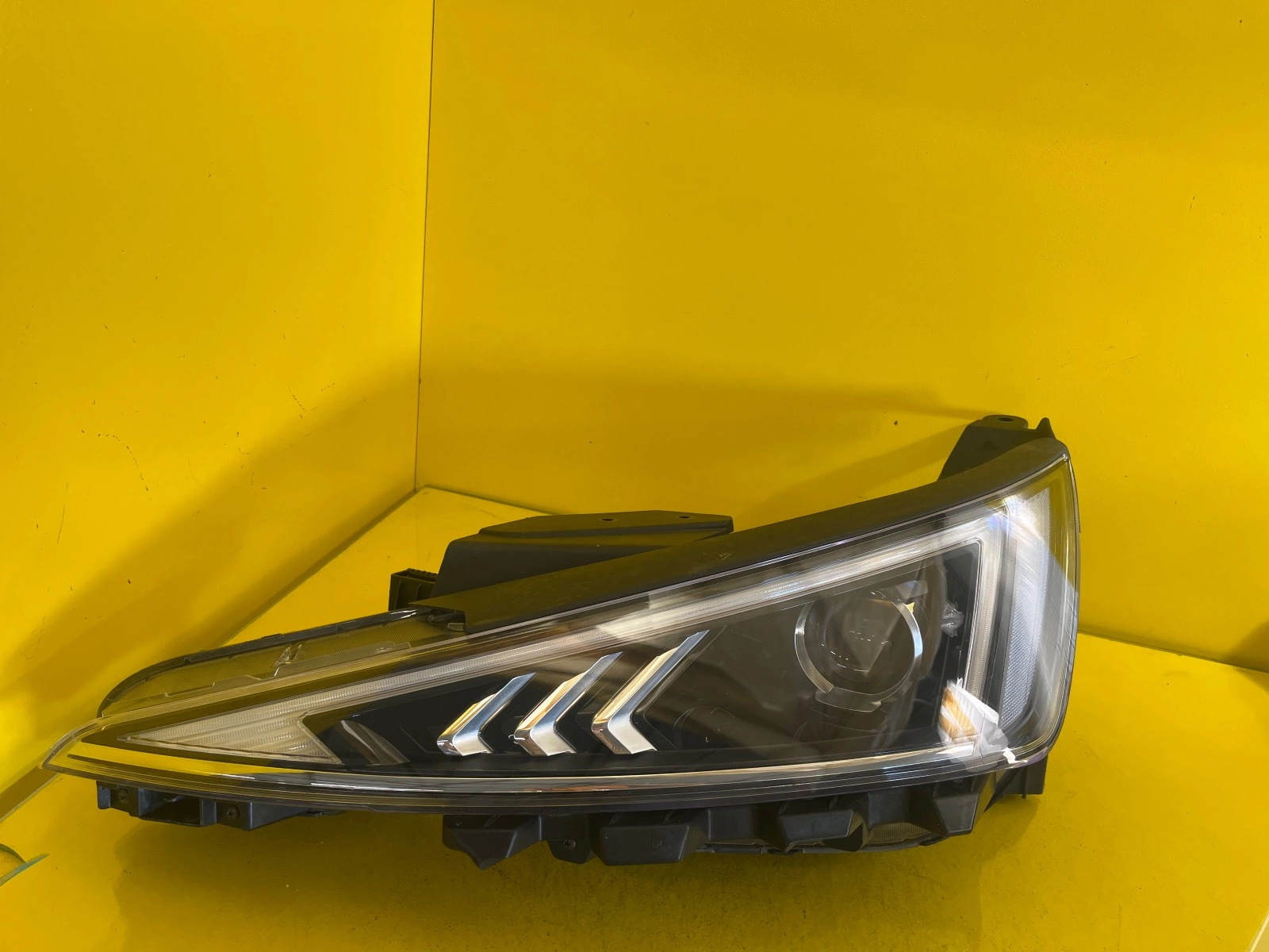 Reflektor LAMPA LEWA HYUNDAI ELANTRA 6 VI LIFT 18- SOCZEWKA Autolamps Reflektor LAMPA LEWA HYUNDAI ELANTRA 6 VI LIFT 18- SOCZEWKA