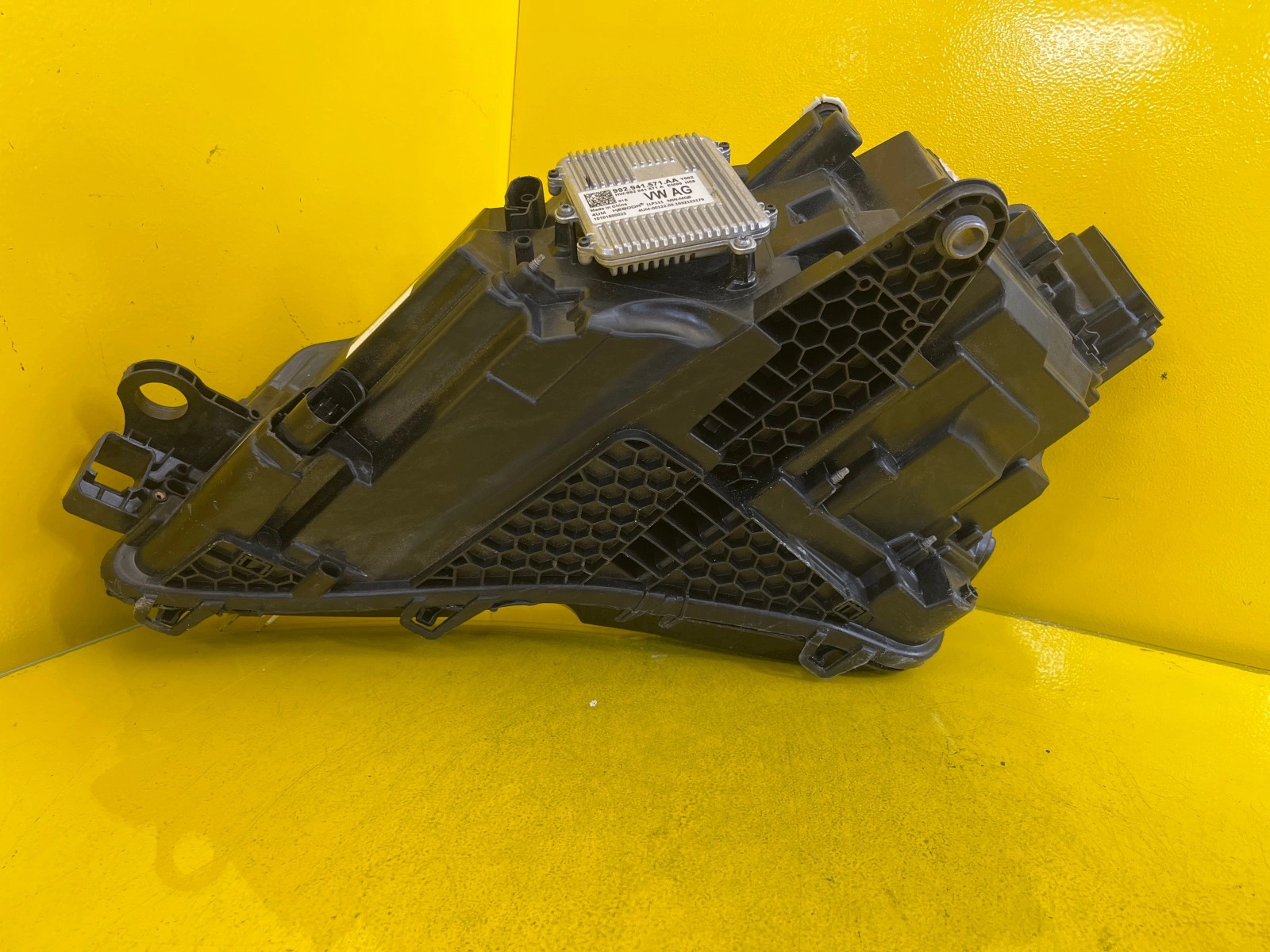 Reflektor Lampa Prawa SKODA SUPERB III FULL LED Autolamps 4 Reflektor Lampa Prawa SKODA SUPERB III FULL LED