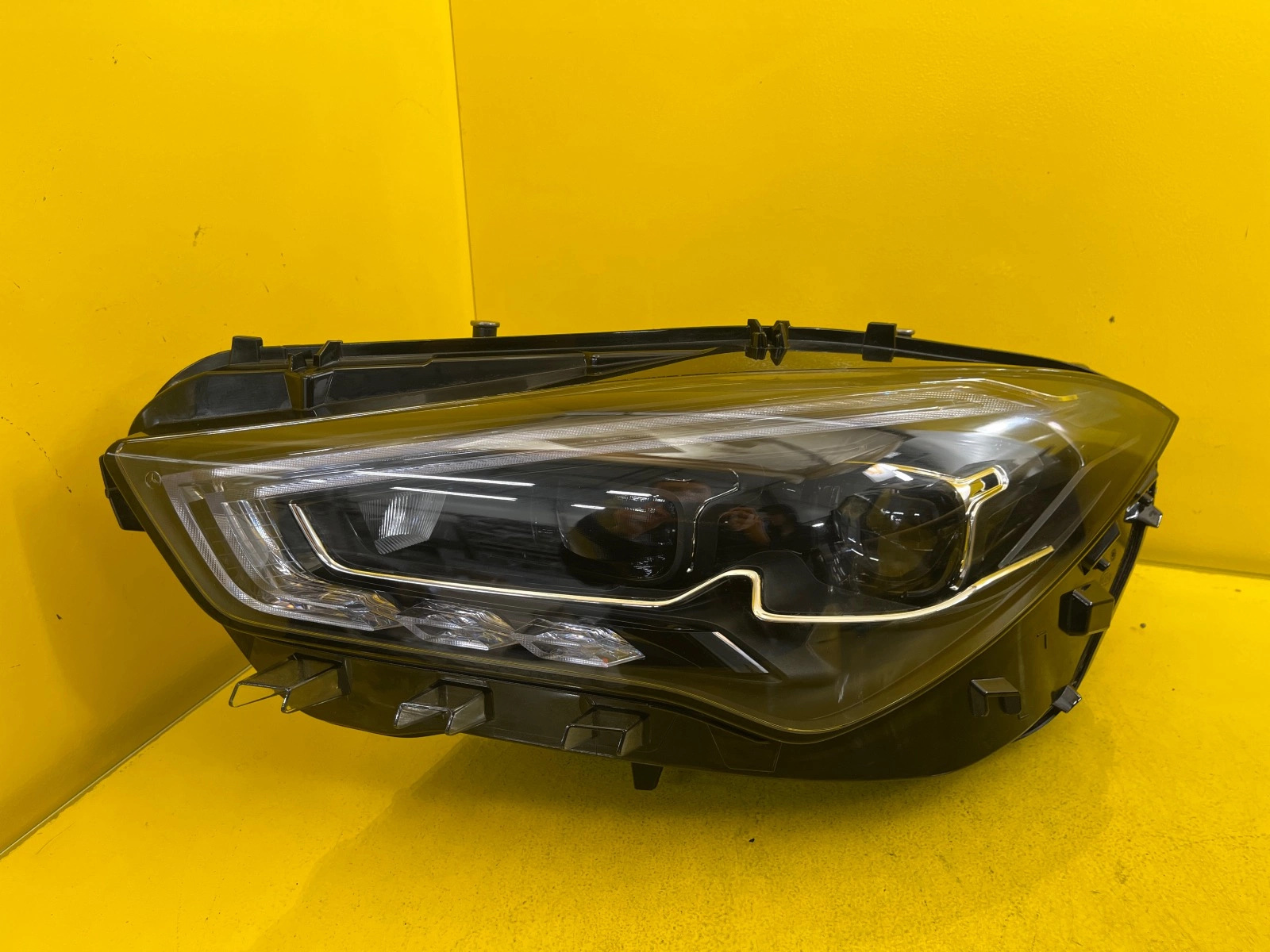 Reflektor Lampa Lewa Mercedes CLA W118 Lift Full Led A1189061301 Autolamps Reflektor Lampa Lewa Mercedes CLA W118 Lift Full Led A1189061301