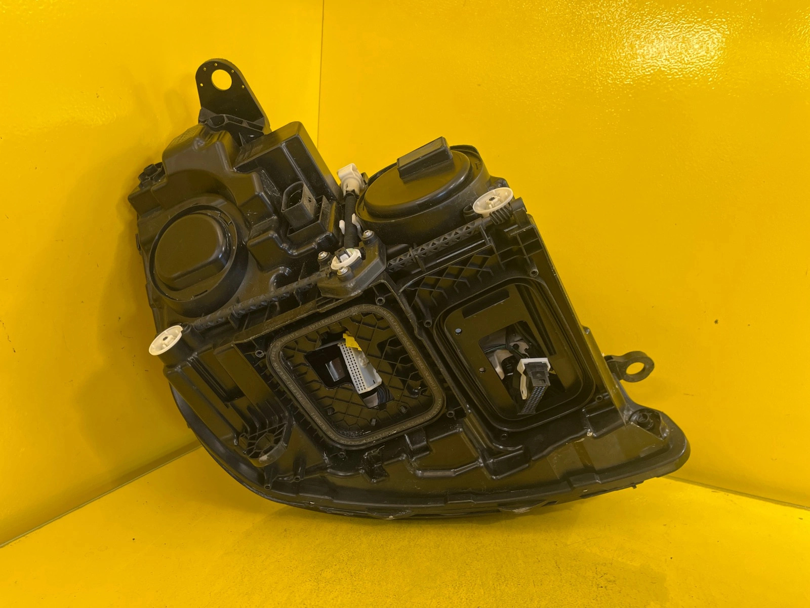 Reflektor LAMPA LEWA MERCEDES E-KLASA W213 MULTIBEAM A2139060110 Autolamps 3 Reflektor LAMPA LEWA MERCEDES E-KLASA W213 MULTIBEAM A2139060110