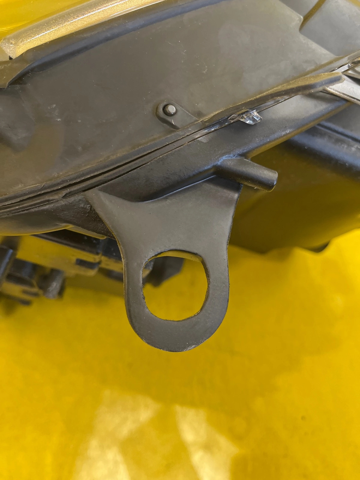 Reflektor Lampa Lewa Mercedes ML W164 05-08 BI Xenon USA A1648205759 Autolamps 4 Reflektor Lampa Lewa Mercedes ML W164 05-08 BI Xenon USA A1648205759