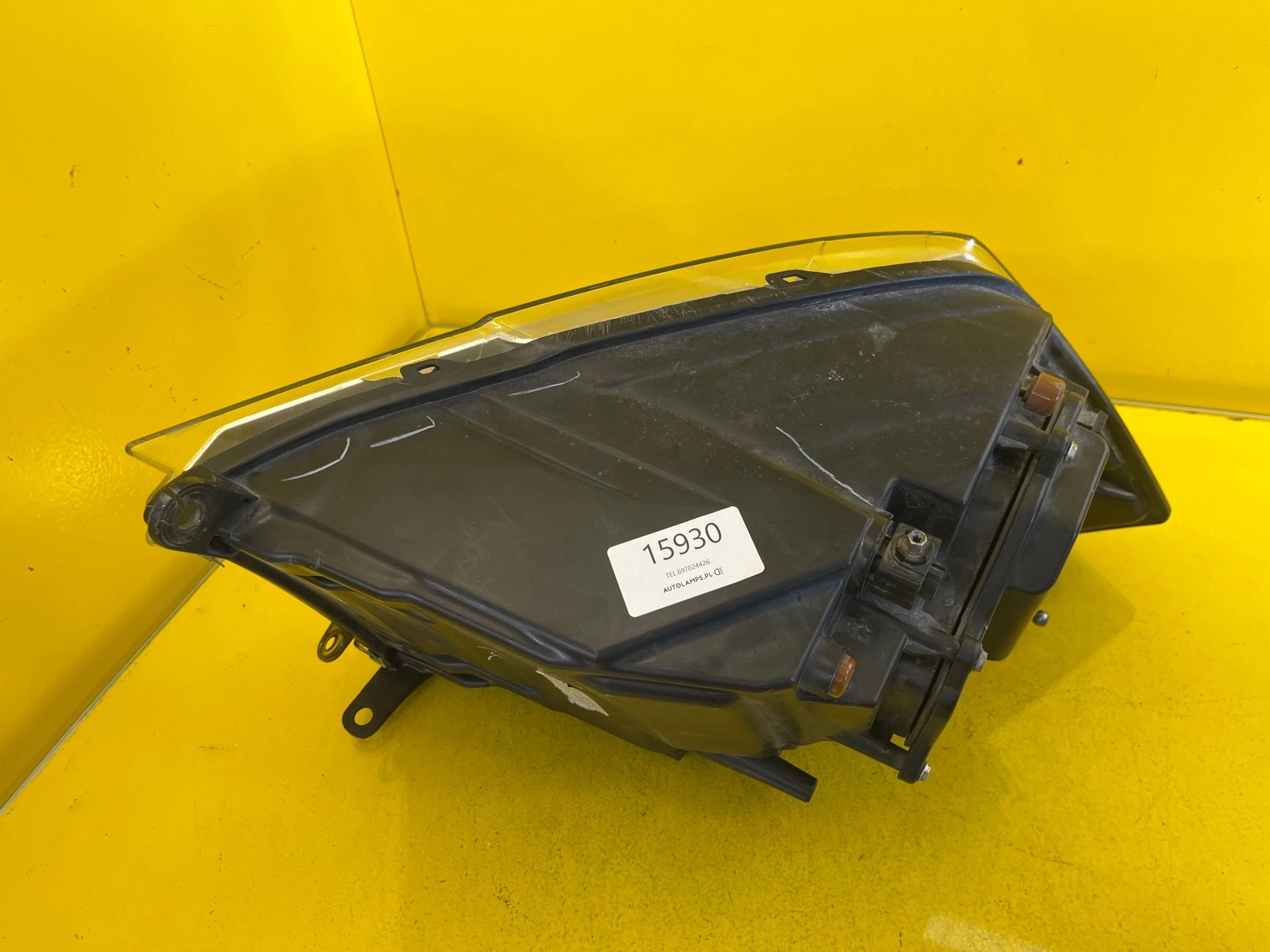 Reflektor Lampa PRAWA Przednia Dodge Ram 13- Lift LED Autolamps 2 Reflektor Lampa PRAWA Przednia Dodge Ram 13- Lift LED