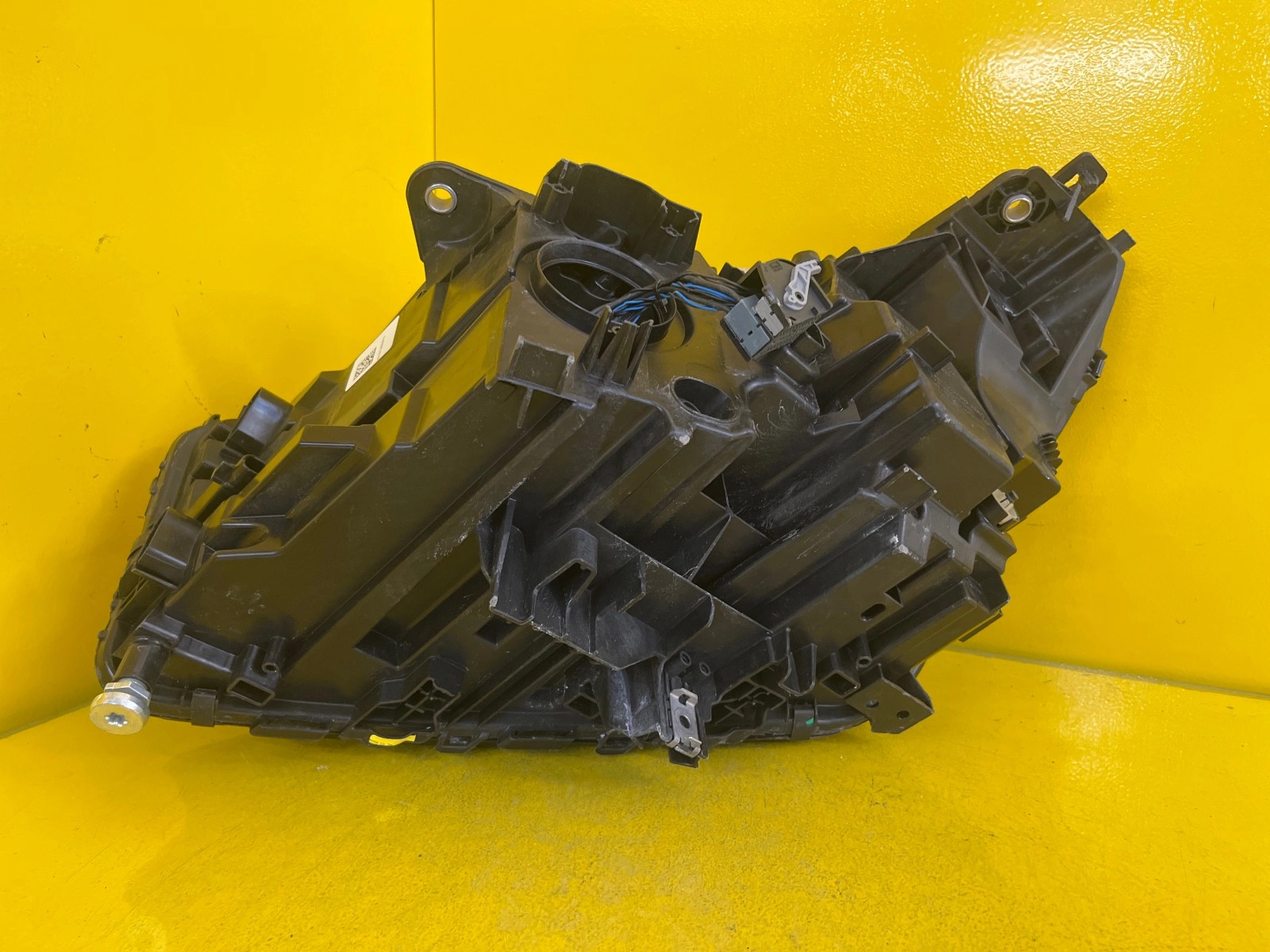 Reflektor LAMPA PRAWA BMW 5 G60 FULL LED 4A2EA22 Autolamps 5 Reflektor LAMPA PRAWA BMW 5 G60 FULL LED 4A2EA22