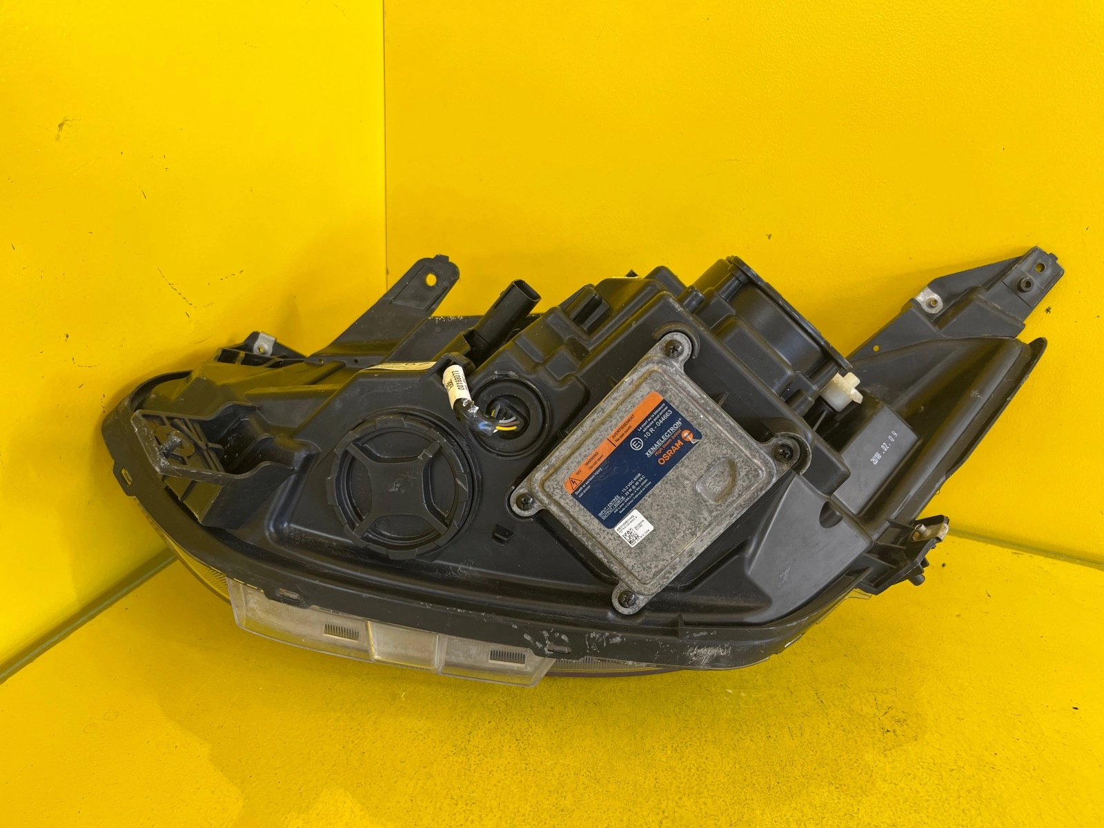 Reflektor Lampa Prawa CHEVROLET BOLT AMPERA 17- XENON 42573528 Autolamps 4 Reflektor Lampa Prawa CHEVROLET BOLT AMPERA 17- XENON 42573528