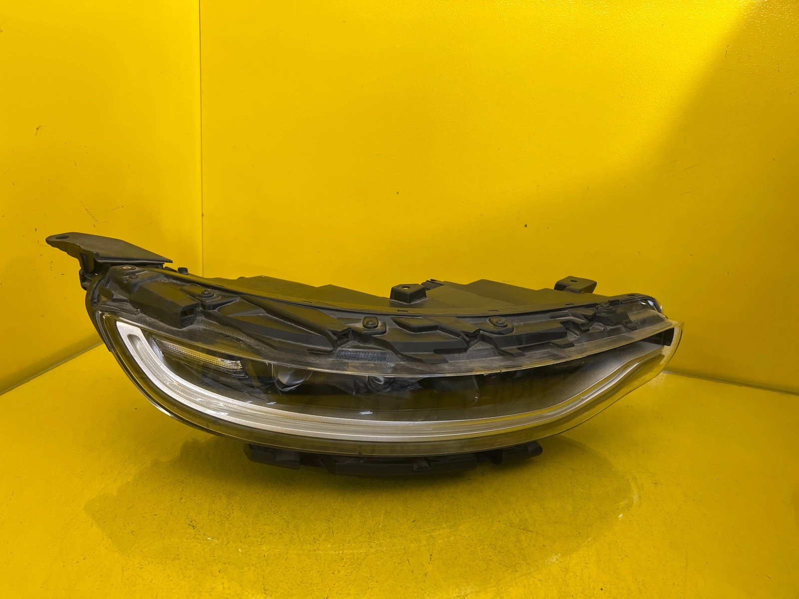 Reflektor LAMPA PRAWA KIA SOUL E full led 18+ Autolamps Reflektor LAMPA PRAWA KIA SOUL E full led 18+